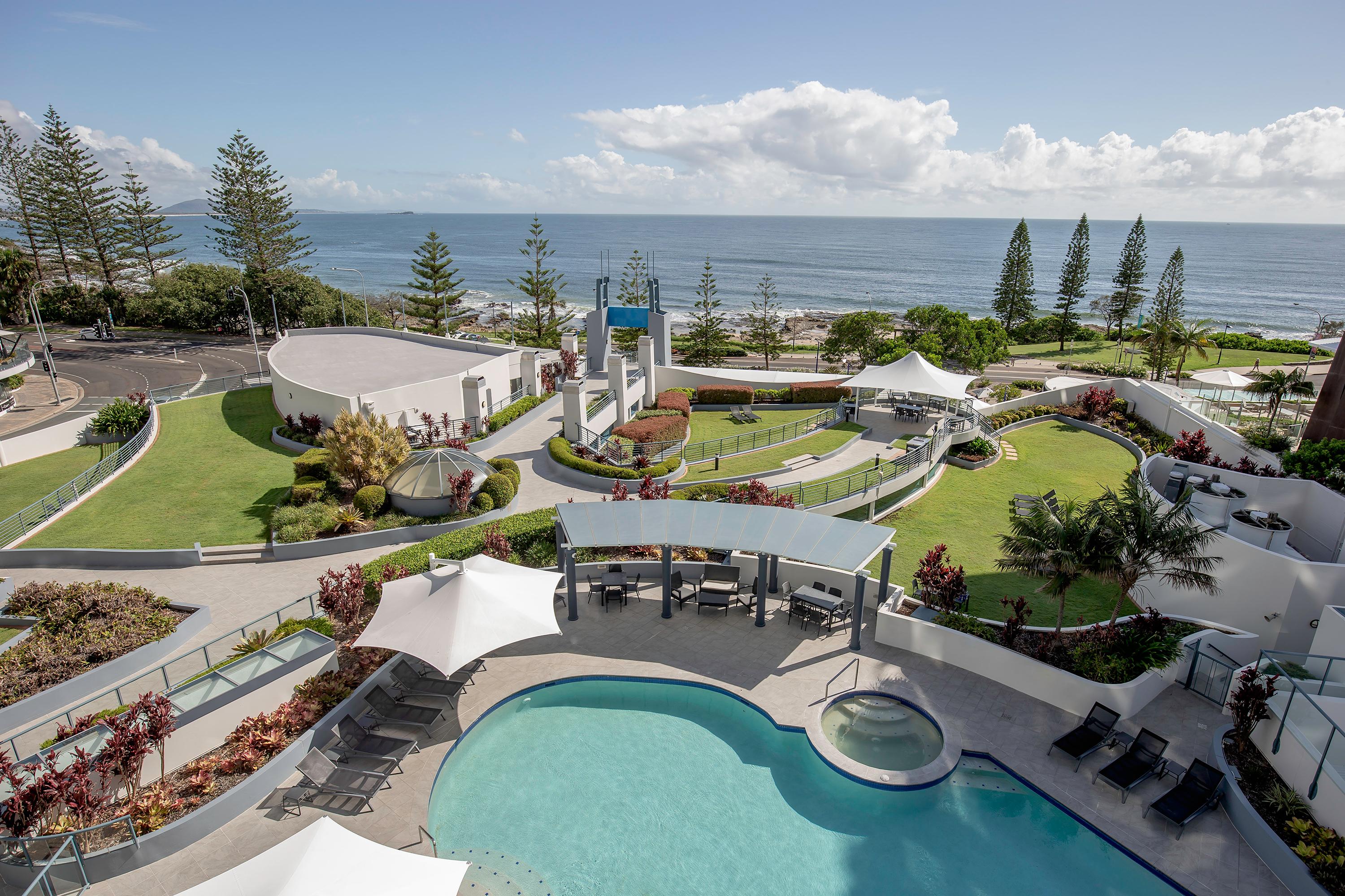 Mantra Mooloolaba Beach Aparthotel Exterior photo